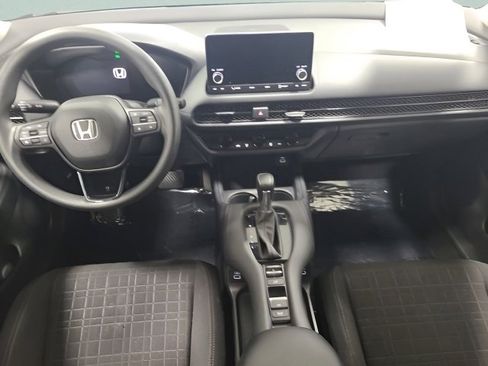 Used 2023 Honda HR-V LX image 2