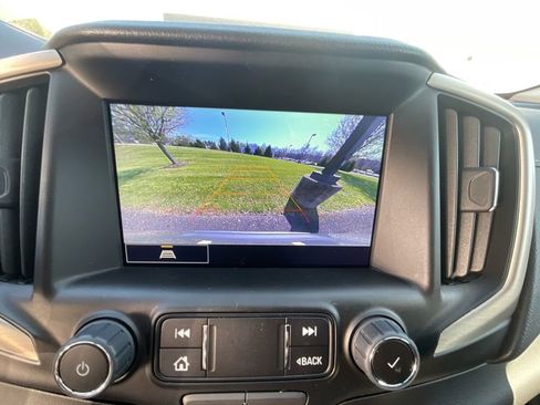 Used 2024 GMC Terrain Denali AWD/4WD image 18