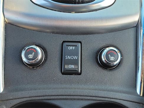 Used 2013 INFINITI G37 x w/ Premium Pkg image 26