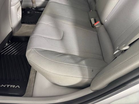 Used 2025 Hyundai Elantra SE image 22