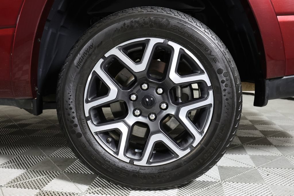 Used 2025 RAM 1500 Laramie AWD/4WD image 40