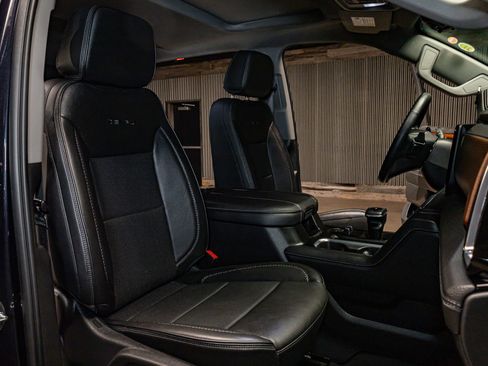 Used 2023 GMC Sierra 1500 Denali w/ Denali Reserve Package image 23