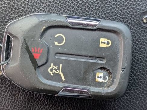 Used 2021 GMC Acadia SLE w/ Driver Convenience Package FWD image 34