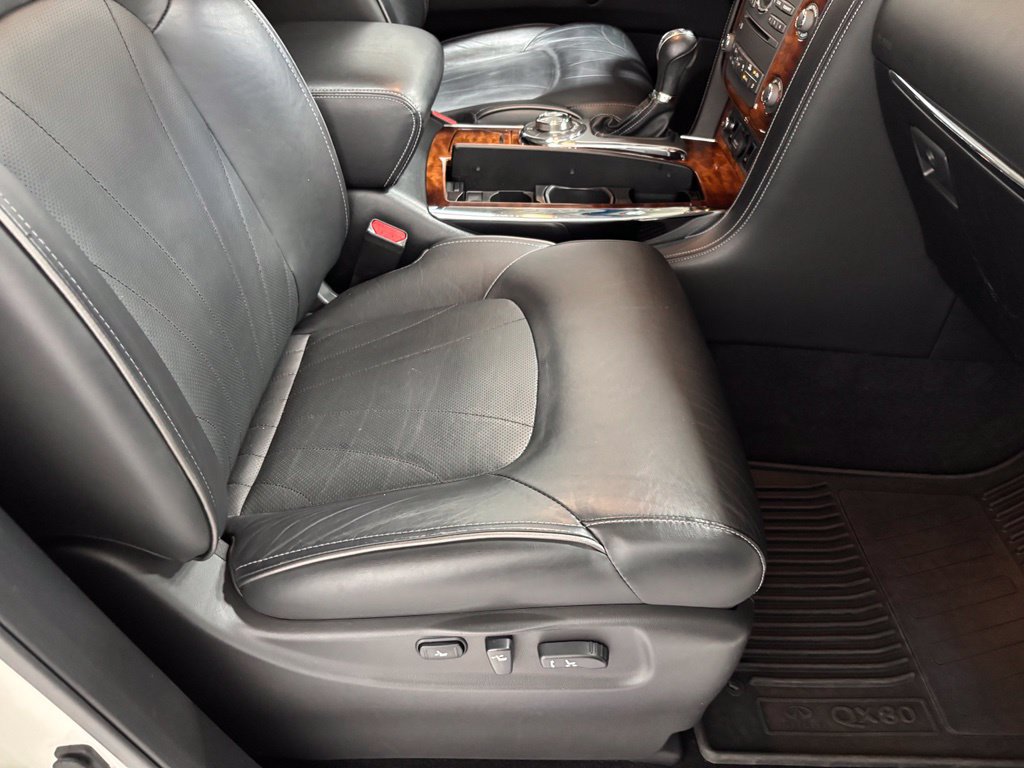 Used 2015 INFINITI QX80 4WD w/ Deluxe Technology Package image 61