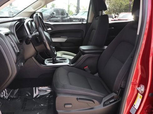 Used 2017 Chevrolet Colorado LT w/ LT Convenience Package RWD image 20