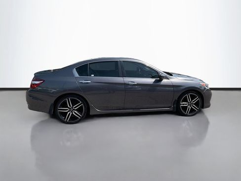 Used 2017 Honda Accord Sport Special Edition image 4