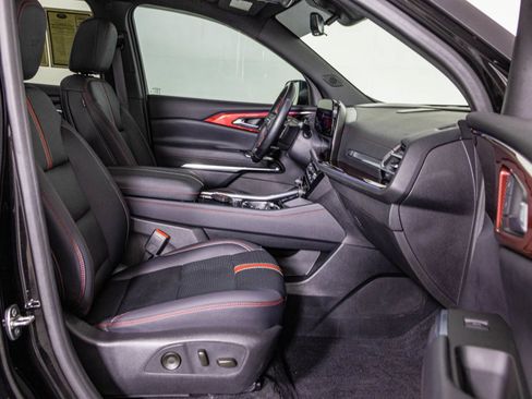 Used 2024 Chevrolet Traverse RS FWD image 52