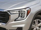 Certified 2022 GMC Terrain SLE w/ Driver Convenience Package image 3