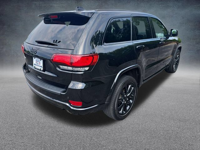Used 2018 Jeep Grand Cherokee Altitude AWD/4WD image 8