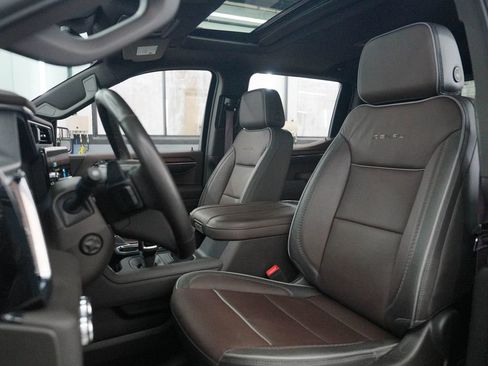 Used 2024 GMC Sierra 1500 Denali w/ Denali Reserve Package AWD/4WD image 28