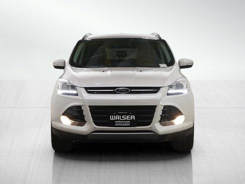 Used 2016 Ford Escape Titanium w/ Canadian Touring Package image 8