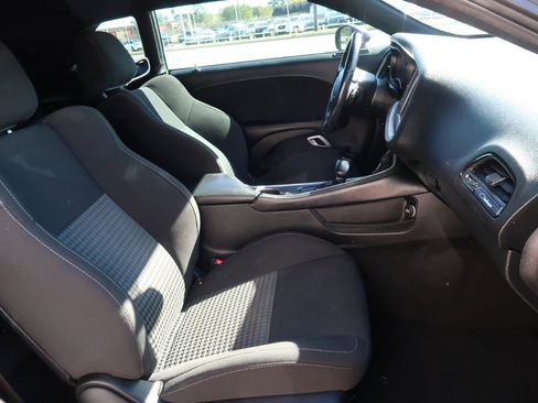 Used 2021 Dodge Challenger R/T w/ Blacktop Package image 8