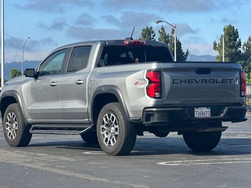 Used 2024 Chevrolet Colorado Z71 w/ Z71 Convenience Package 2 AWD/4WD image 6