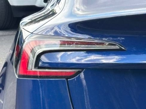 Used 2024 Tesla Model 3 Long Range AWD/4WD image 10