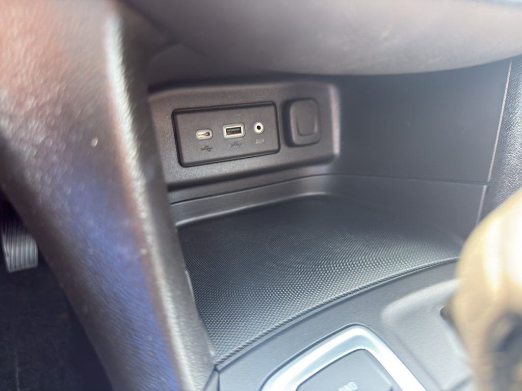 Certified 2024 Chevrolet Equinox LT w/ LPO, Floor Liner Package AWD/4WD image 20