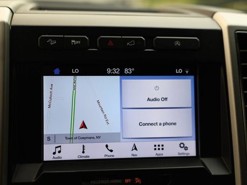 Certified 2019 Ford F150 Lariat w/ Trailer Tow Package AWD/4WD image 22