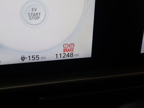 Used 2023 Hyundai Ioniq 6 Limited image 40