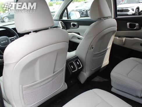 Used 2025 Kia Sorento EX FWD image 21