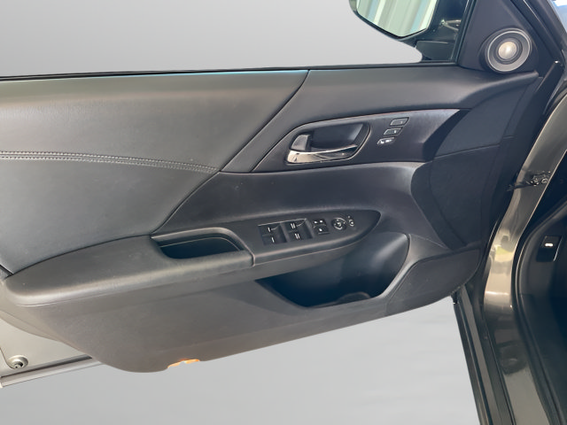 Used 2013 Honda Accord EX-L image 8