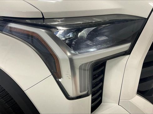 Used 2022 Toyota Tundra SR5 image 37