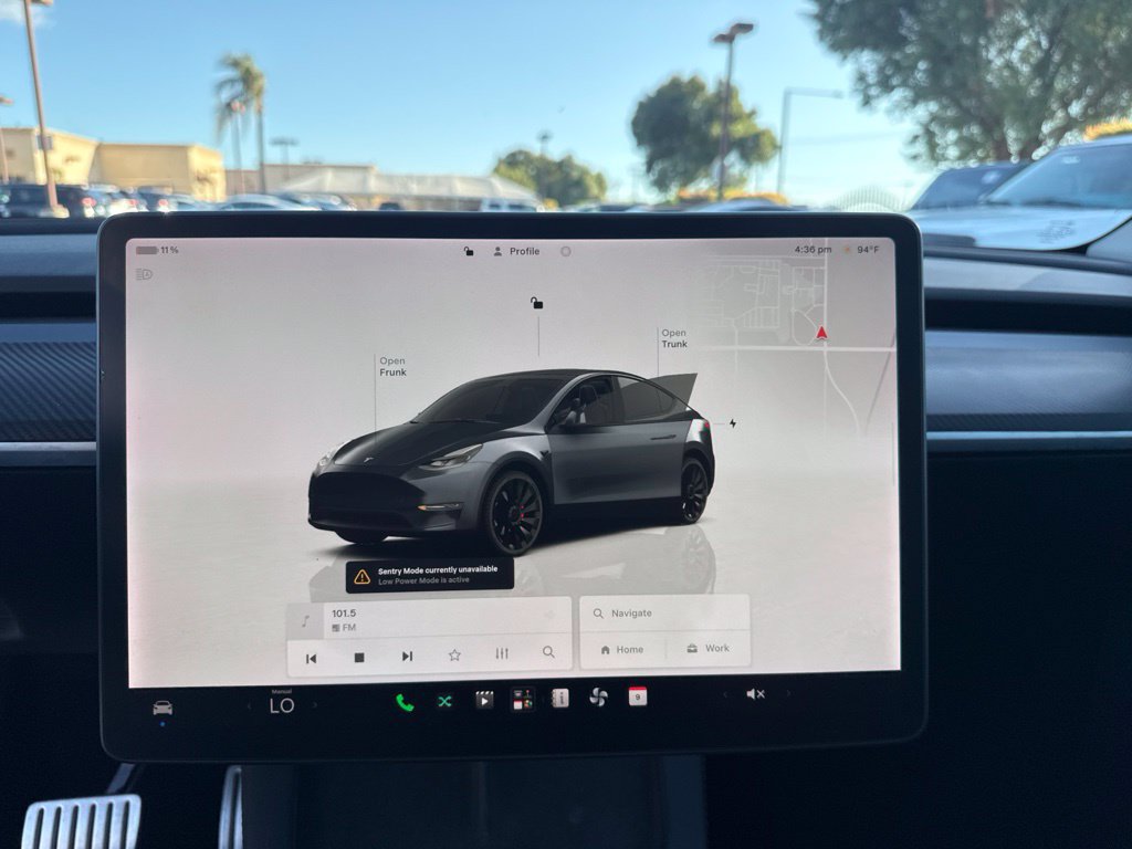 Used 2022 Tesla Model Y Performance AWD/4WD image 15