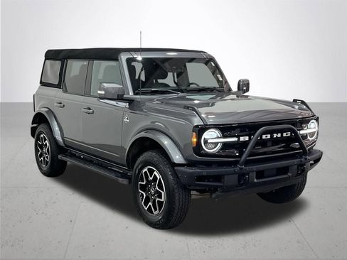 Used 2024 Ford Bronco Outer Banks AWD/4WD image 8
