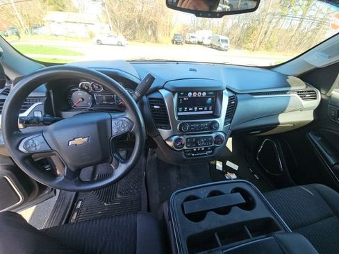 Used 2019 Chevrolet Tahoe 2WD w/ Remote Keyless Entry Package image 4