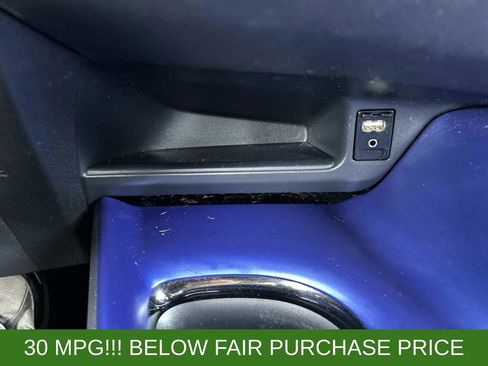 Used 2019 Toyota C-HR XLE FWD image 28