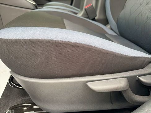 New 2025 Nissan Versa SV w/ Trunk Package FWD image 10
