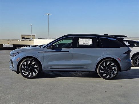 New 2026 Lincoln Nautilus Black Label w/ Jet Appearance Package image 4