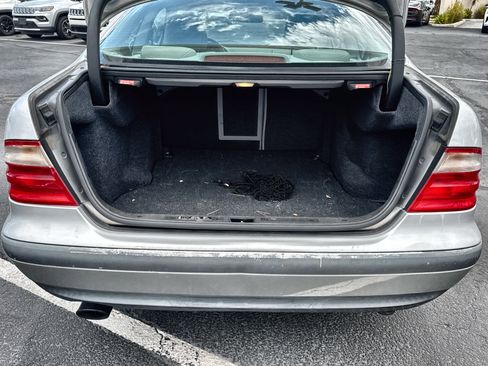 Used 1999 Mercedes-Benz CLK 320 Coupe image 24