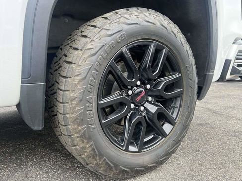Used 2024 GMC Sierra 1500 Elevation w/ Preferred Package image 11