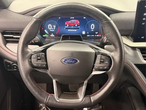 Used 2025 Ford Explorer ST-Line AWD/4WD image 31