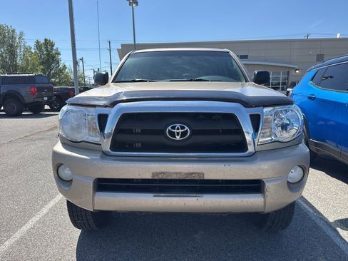 Used 2006 Toyota Tacoma 4x4 Double Cab image 2