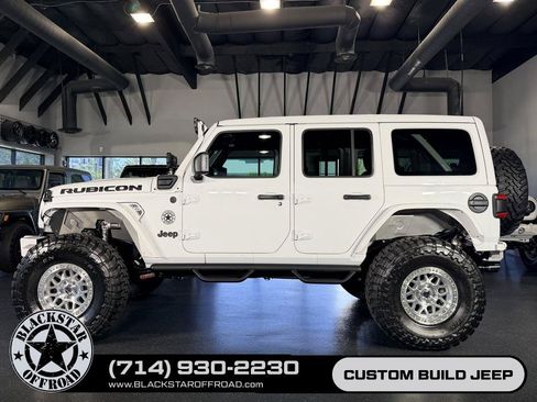 Used 2025 Jeep Wrangler Unlimited Rubicon 4xe w/ Safety Group AWD/4WD image 17