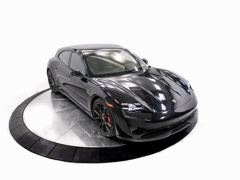 Certified 2023 Porsche Taycan GTS image 39