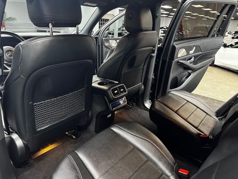 Used 2023 Mercedes-Benz GLS 450 4MATIC image 42