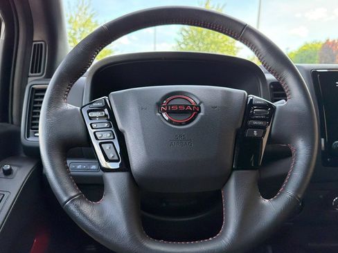 Used 2024 Nissan Frontier PRO-4X w/ Technology Package AWD/4WD image 23