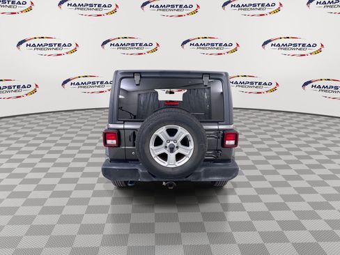 Used 2019 Jeep Wrangler Unlimited Sport S AWD/4WD image 7