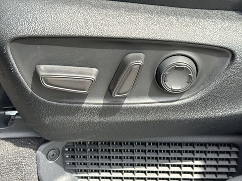 Certified 2025 Toyota Sienna XLE Woodland Edition AWD/4WD image 14