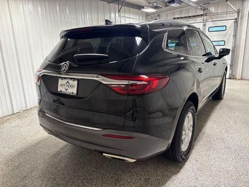Used 2021 Buick Enclave Essence w/ Sound and Sites Package AWD/4WD image 4