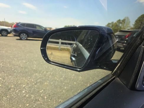 Used 2016 Mercedes-Benz S 550 Sedan image 27