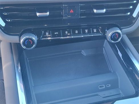 New 2026 Chevrolet Tahoe LS image 23