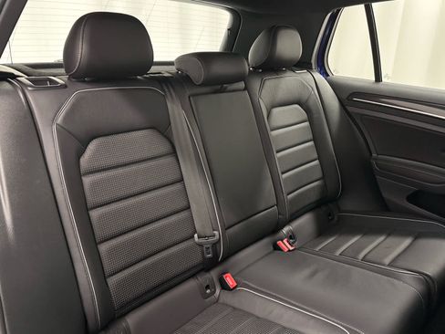 Used 2019 Volkswagen Golf R 4-Door AWD/4WD image 22