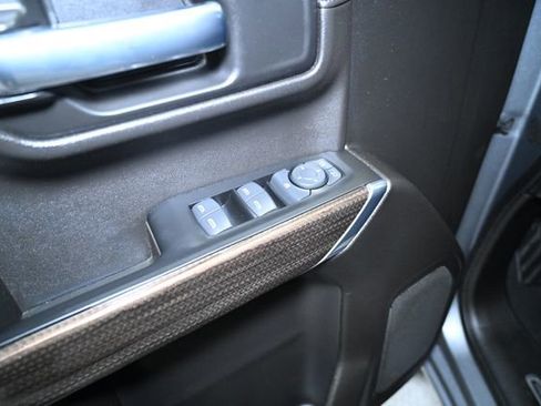 Used 2022 Chevrolet Silverado 1500 LT w/ Z71 Off-Road Package image 32