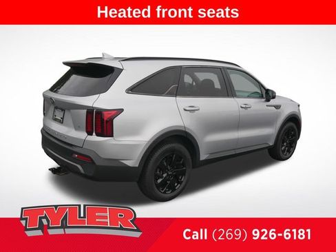 Used 2021 Kia Sorento S w/ Panoramic Sunroof Package AWD/4WD image 8
