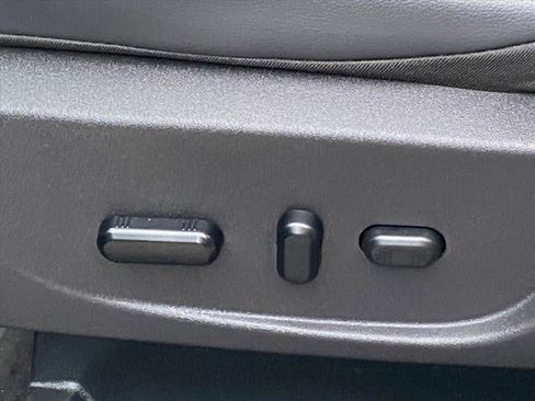 Used 2019 Ford Escape SEL image 15