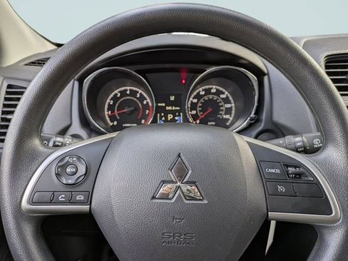 Used 2025 Mitsubishi Outlander Sport ES AWD/4WD image 27
