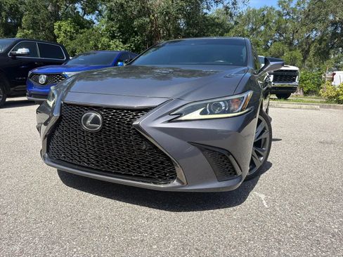 Used 2019 Lexus ES 350 F Sport w/ Accessory Package 2 FWD image 3