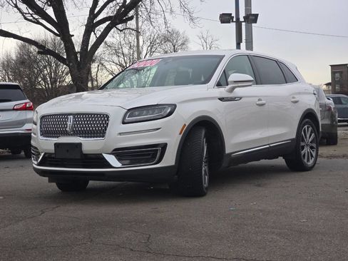 Used 2019 Lincoln Nautilus Select image 3